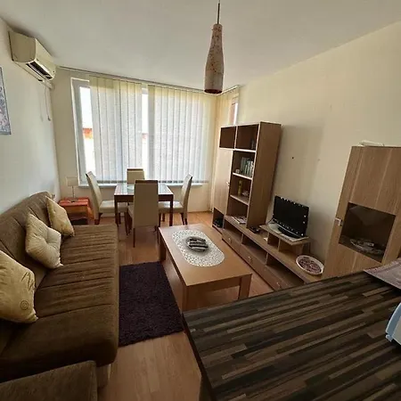 Penthouse 2 Bed At Nesebar Club アパート サニービーチ